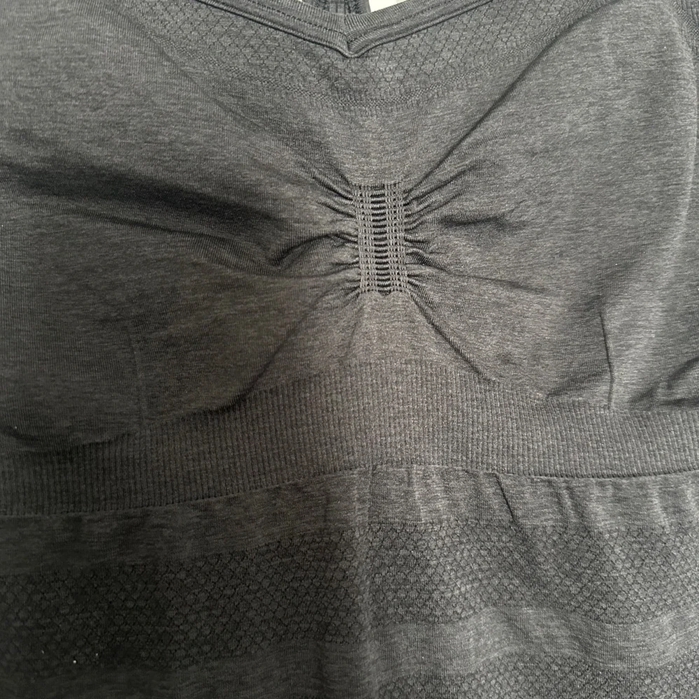 Lululemon Adjustable Tank Top Black/Dark Gray Size 8 - Picture 2 of 8